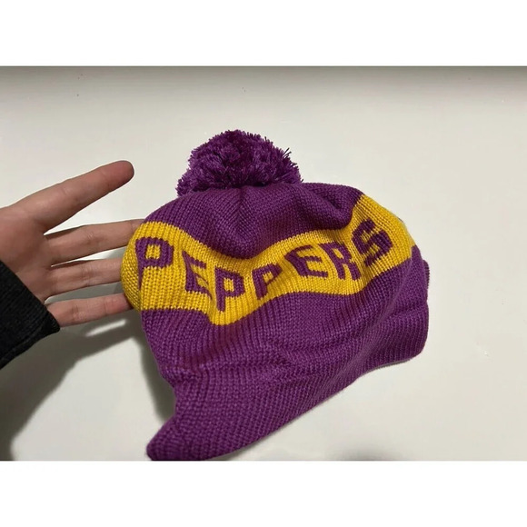 Noah x RHCP Tam Beanie Hat Purple - Picture 10 of 10